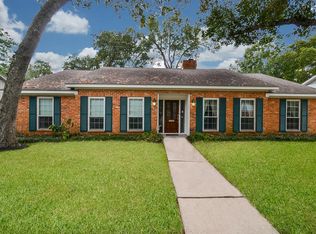 10227 Candlewood Dr, Houston, TX 77042