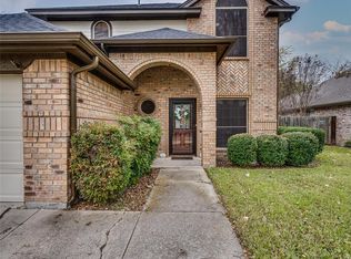 1925 Perry Dr, Mansfield, TX 76063