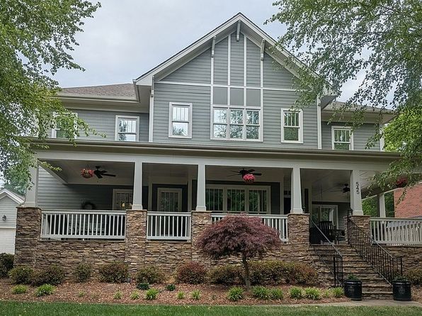 545 N Oak Dr