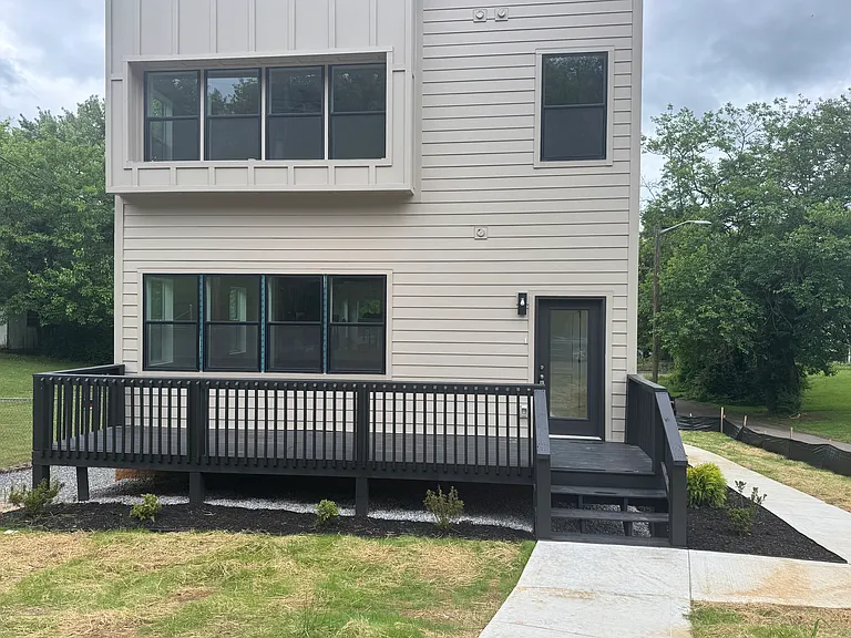 2816 Nichols Ave — Photo 17