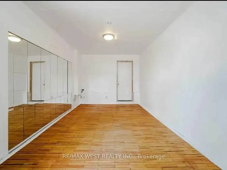 6892 Old Creditview Rd #MAIN — Photo 23