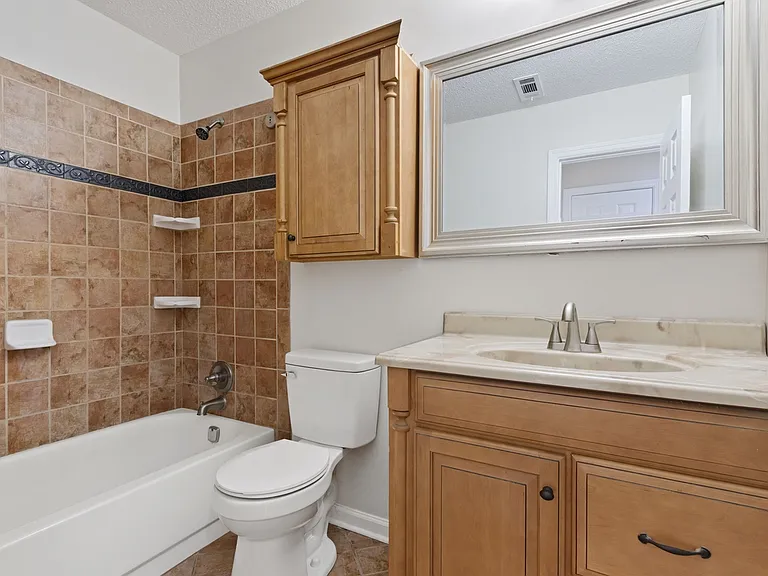 2nd Bathroom