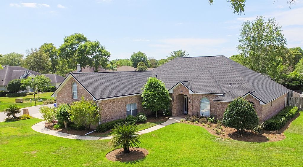 1204 Pembrooke Rd - Property Image