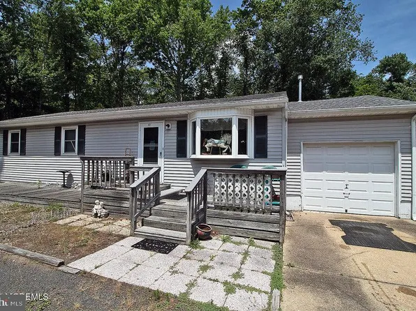 27 Barnegat Beach Dr, Waretown, NJ 08758