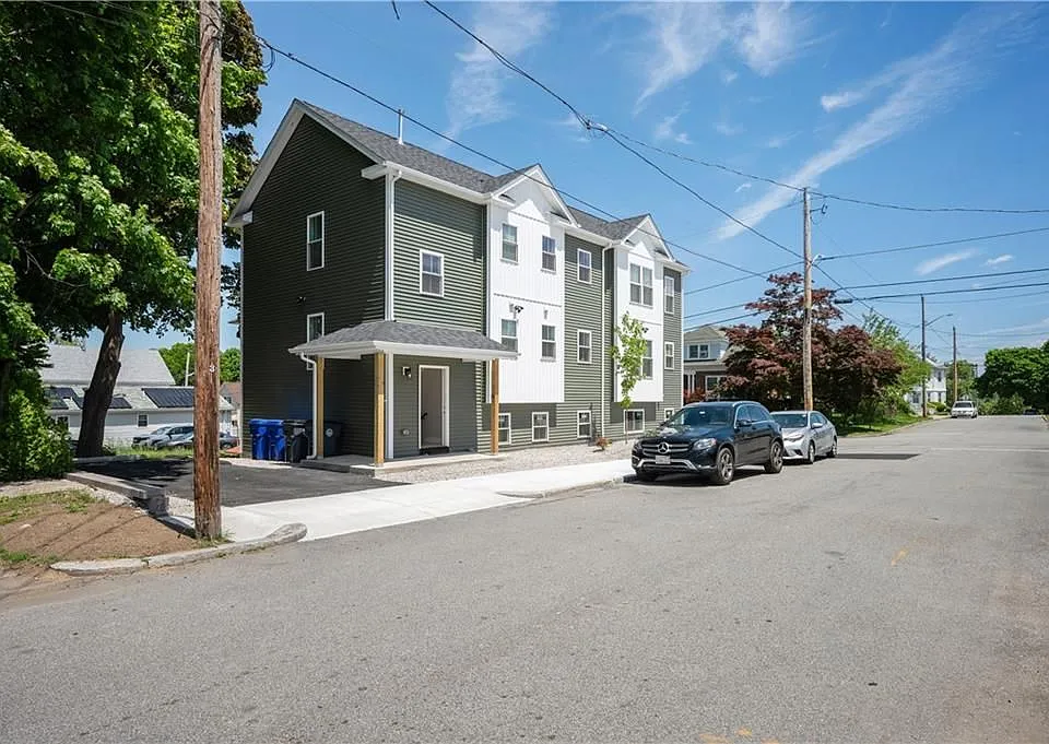 160 Cumberland St