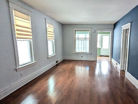 3rd image of 1284 Montgomery Ave