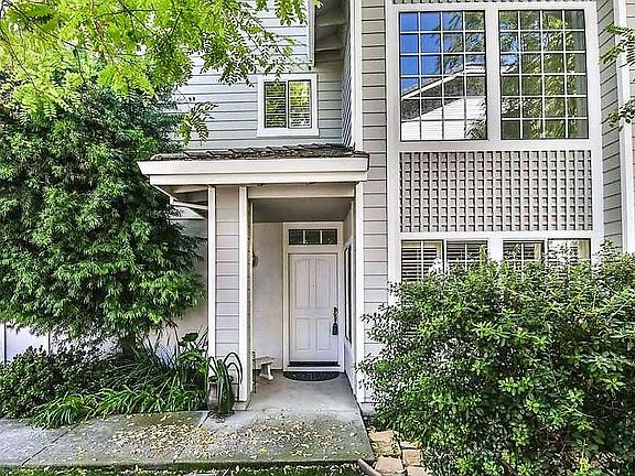 3rd image of 27 Copperfield Ln