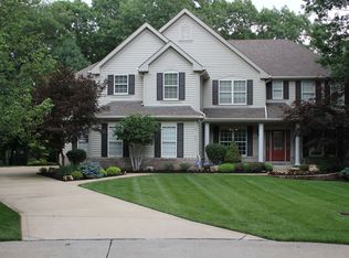 901 Sheffield Forest Ct, Ballwin, MO 63021