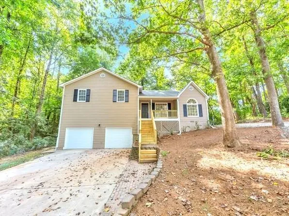 396 Jamie Dr, Hiram, GA 30141