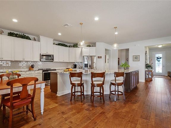 4th image of 18220 Roseate Dr