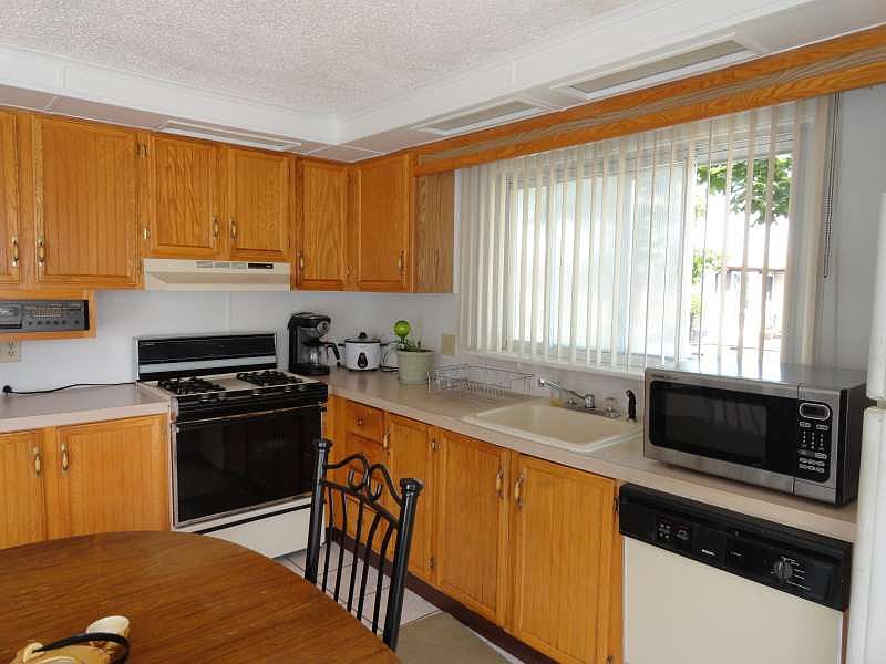 1st image of 169 Village Cir W