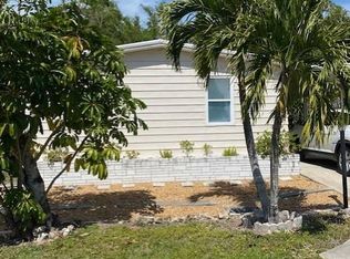 9 Grosbeak Ln, Naples, FL 34114