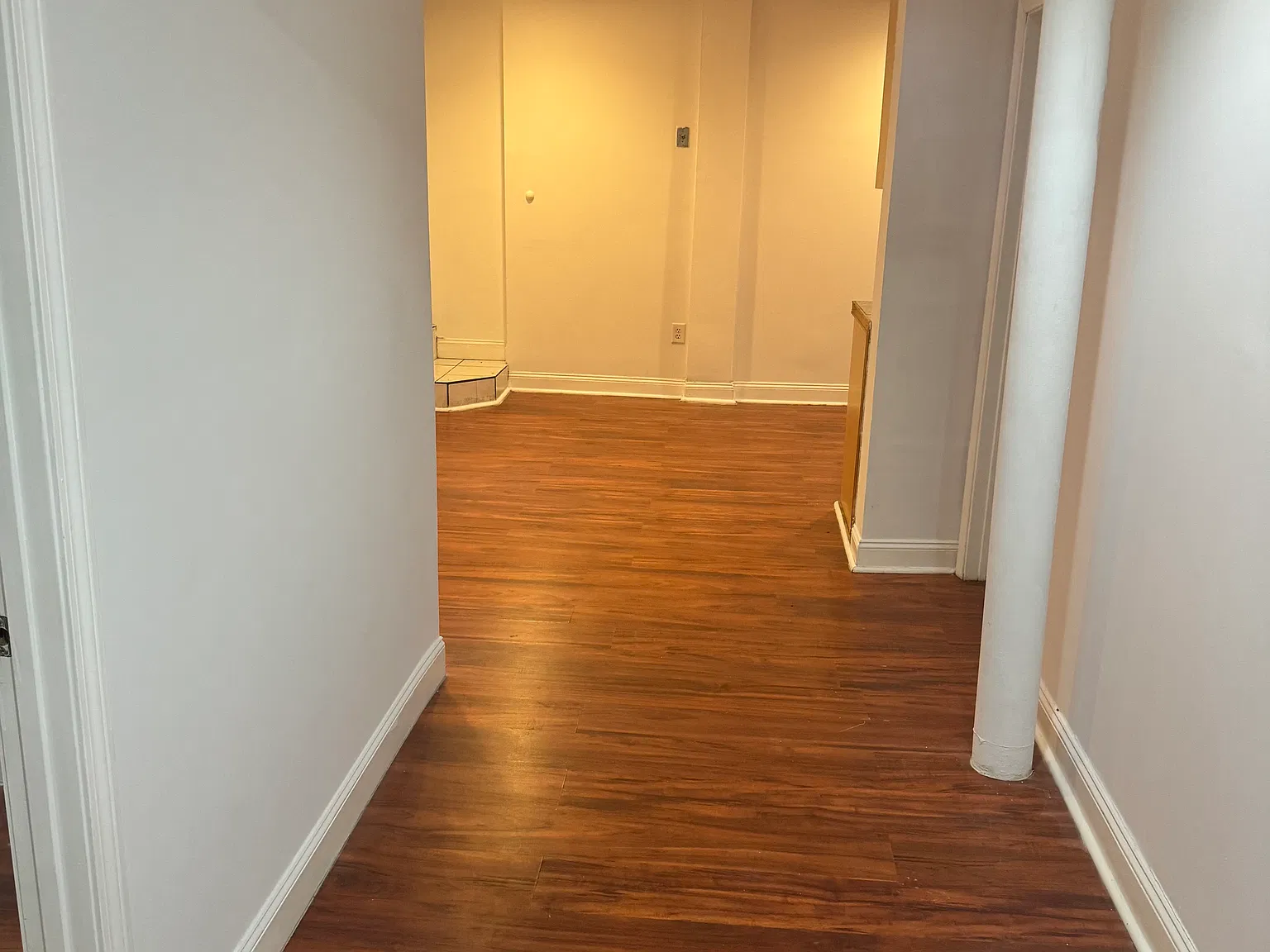 3 bed, 1.0 bath, $4,695 — Photo 2