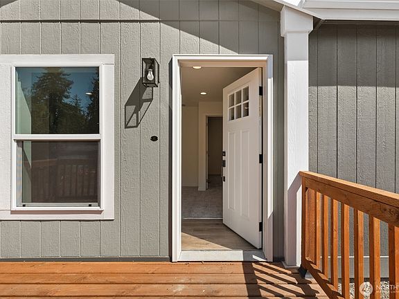 5th image of 101 E Cedargrove Lane