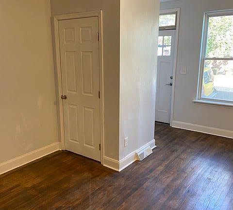 4th image of 705 N Jefferson St