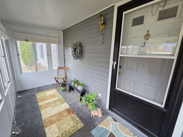 91 Zachary Drive, Hooksett, NH 03106