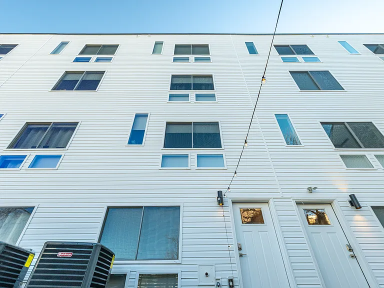 1502 N Randolph St #11C — Photo 36
