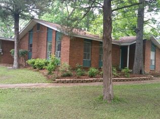 608 Hospital Rd, Starkville, MS 39759