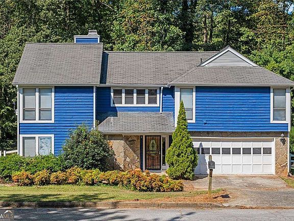 2nd image of 990 Chapman Ln