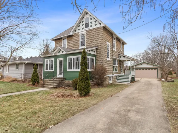 337 W Corning Ave, Peotone, IL 60468