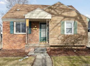 1780 Mill St, Lincoln Park, MI 48146