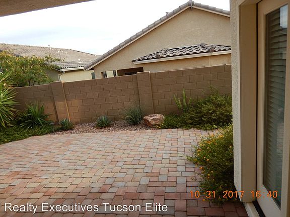 3rd image of 1139 W Versilia Dr