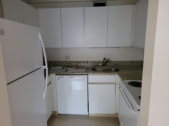 3rd image of 440 N Wabash Ave APT 511