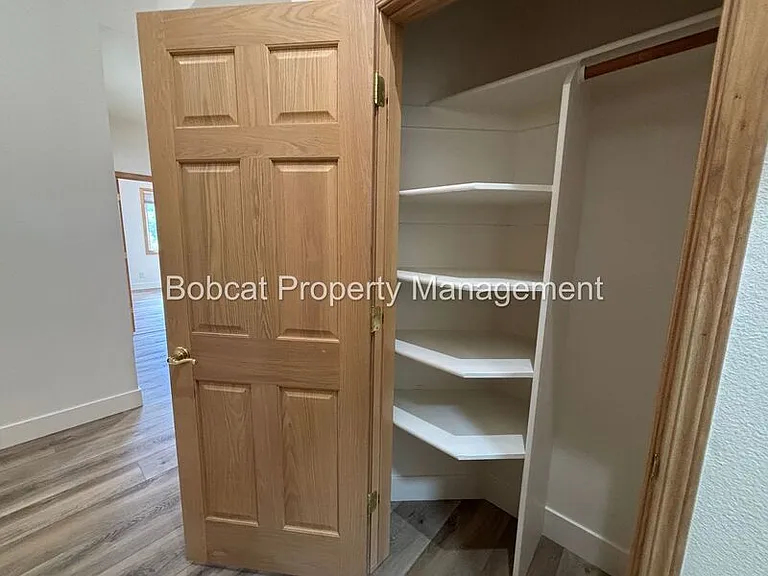 1300 Bridle Way — Photo 30