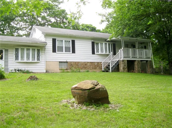 154 Mount Etna Rd, Smithton, PA 15479