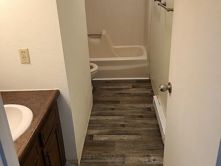 619 Welshire Dr #203 — Photo 3