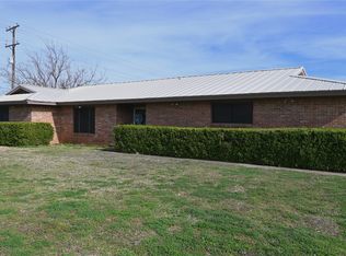 2038 Well Service Rd, Bowie, TX 76230