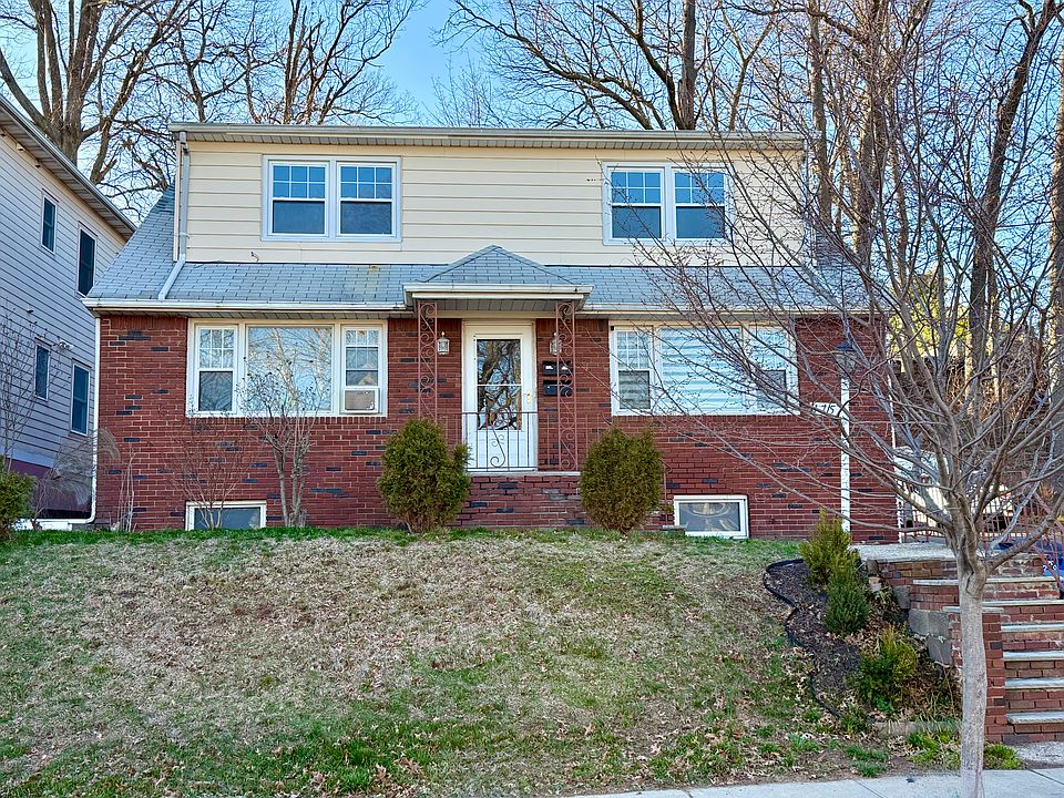 1st image of 175 Van Winkle St Floor 2