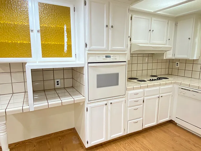 662 Catalina Dr — Photo 34