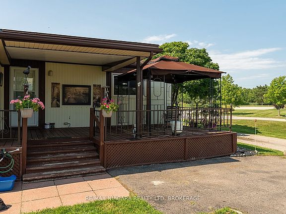2nd image of 3033 Townline Rd #1