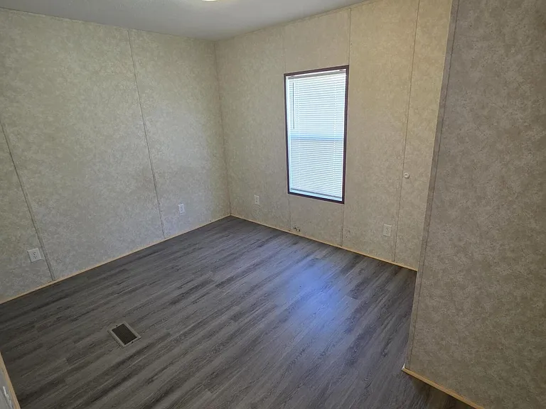 5921 Nadine Rd #M — Photo 7