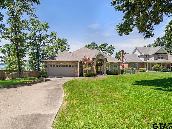 3rd image of 3522 S Island Dr