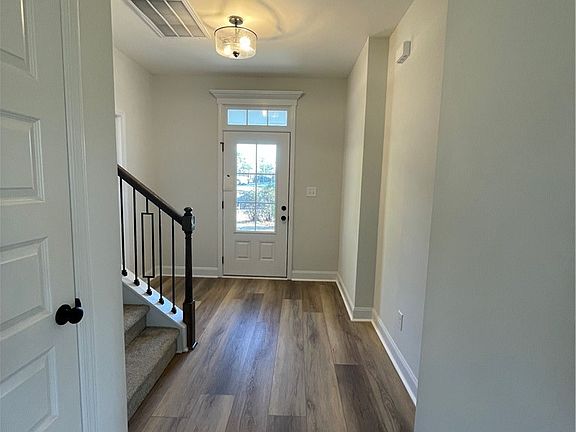 2nd image of 7194 Manassas St
