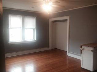 1126 E Pleasant St APT 304, Milwaukee, WI 53202