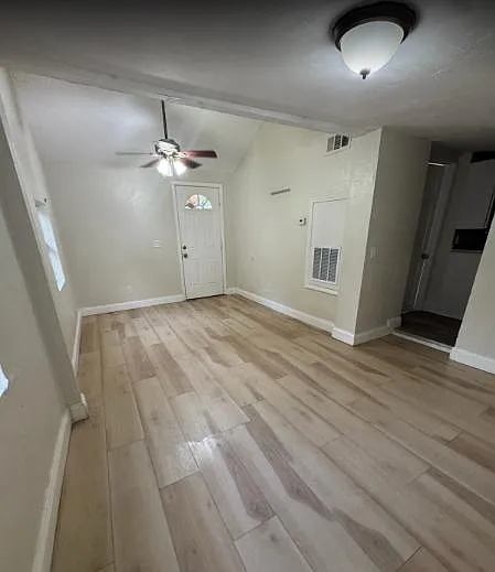 412 N Polk St — Photo 4