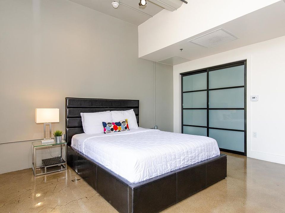 1st image of 819 Santee St #701