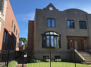 2438 W Erie St, Chicago, IL 60612
