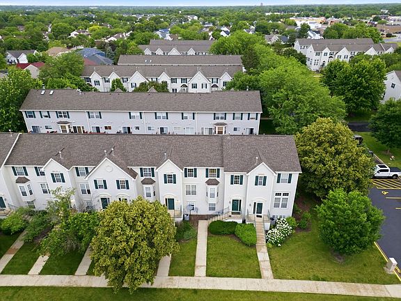 3rd image of 1975 Grandview Pl