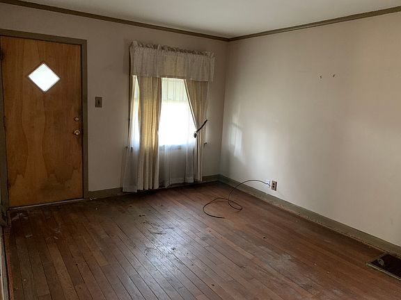 5th image of 4335 N Ozark Ave
