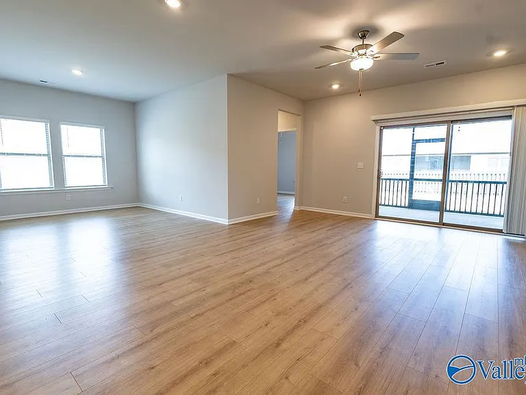 143 Sager Cir — Photo 26