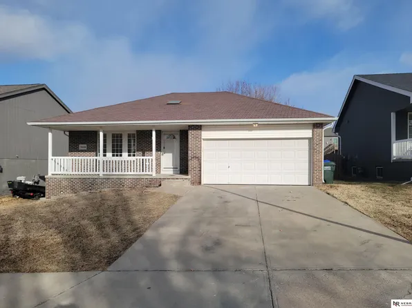 8448 Craig Ave, Omaha, NE 68122