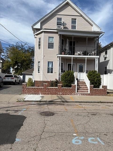 2nd image of 133-135 Burnett St