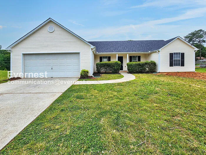 707 Cloverdale Dr photo 1