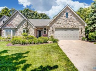 8144 English Garden Ct, Maumee, OH 43537