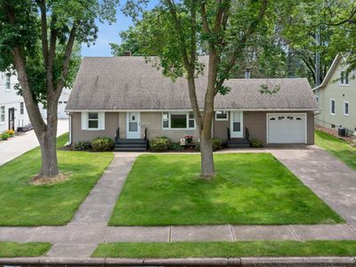 1330 Comstock Ave, Cumberland, WI, 54829