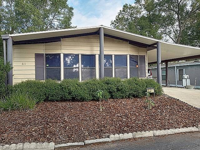 2nd image of 611 Orange Tree Dr